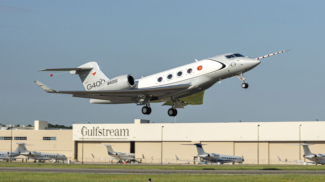 Gulfstream G400 hebt zum ersten Mal ab